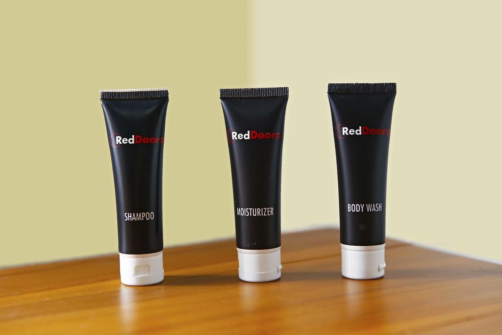 Reddoorz @ Tebet Asem Baris Hotell Jakarta Exteriör bild