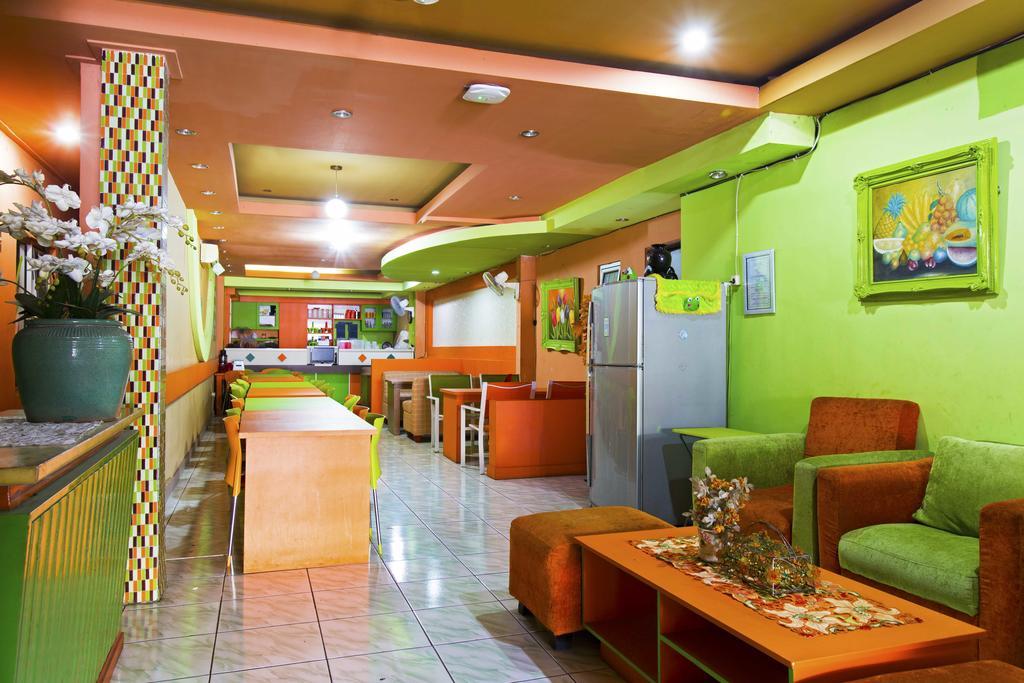 Reddoorz @ Tebet Asem Baris Hotell Jakarta Exteriör bild